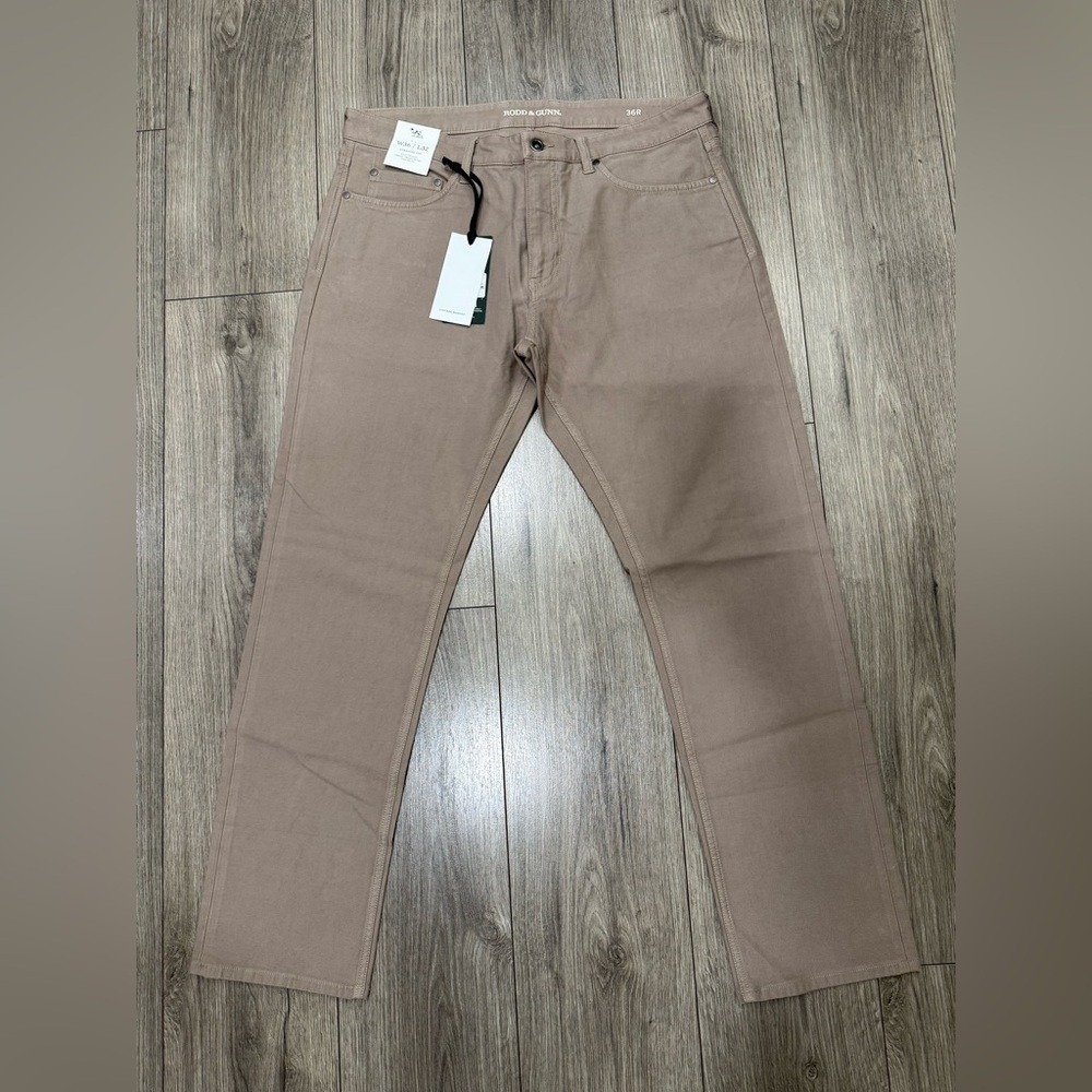 Rodd & Gunn MOTION 2 STRAIGHT JEAN Sz W36 L32 NWT